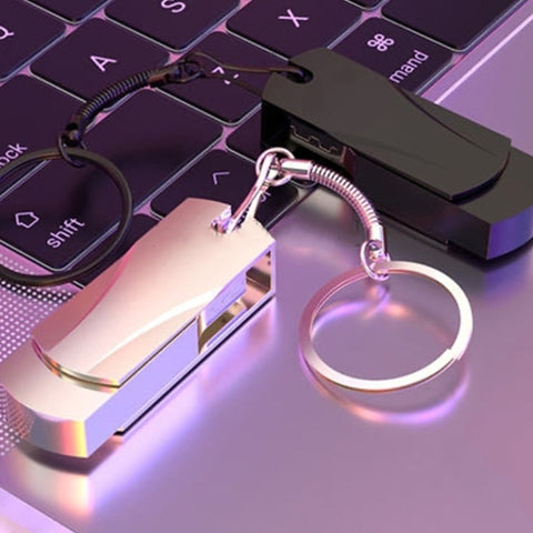A USB Drive With A Large Capacity Is Expanded On A Virtual Scale -usb extension